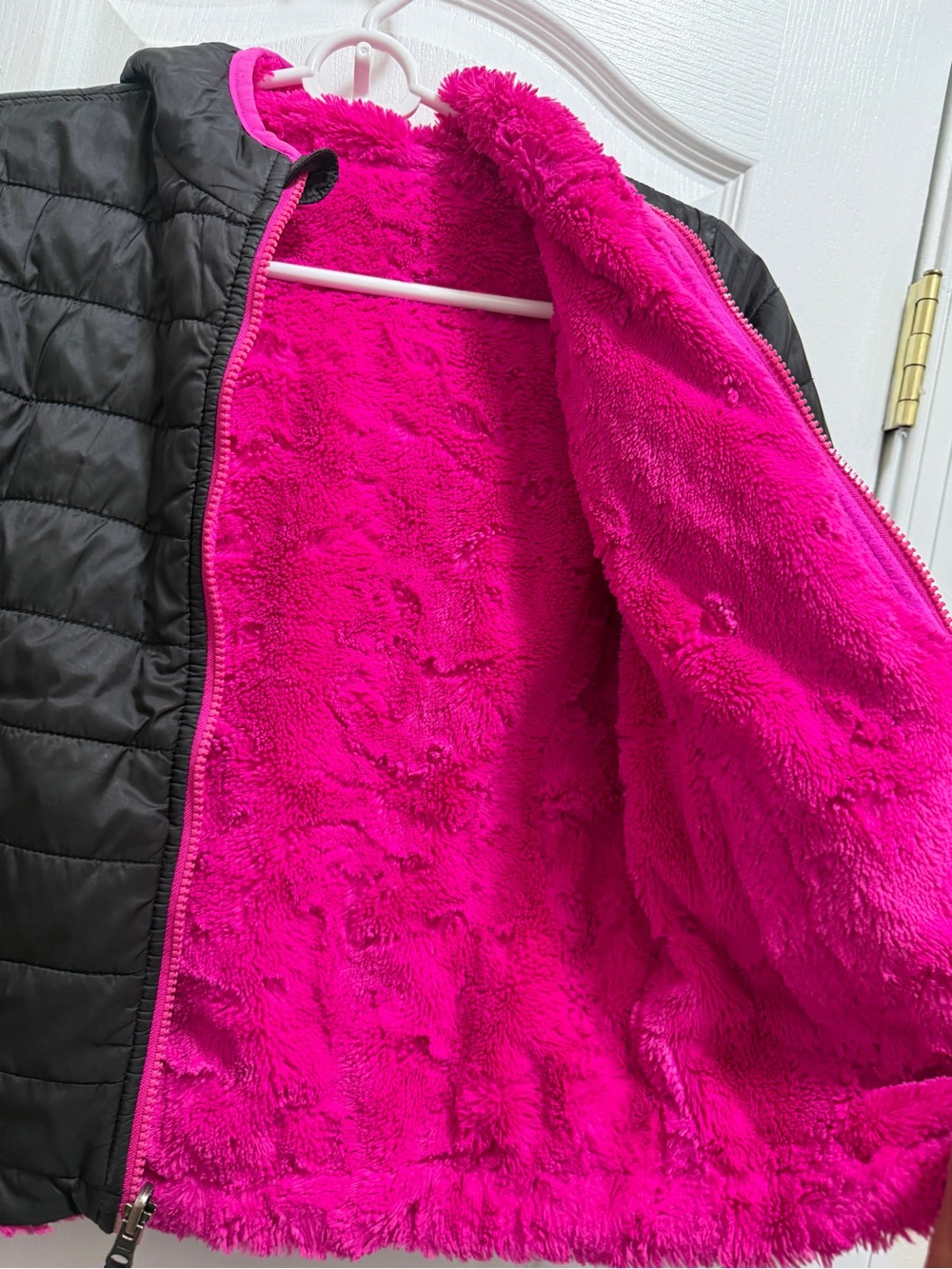 The North Face double sided Black nd hot pink Jacket with side pockets. Soft - Picture 8 of 16